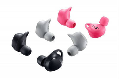 運(yùn)動(dòng)升級(jí) 三星IFA發(fā)布可穿戴三件套，智能手表Gear Sport亮相激活全民健身潮